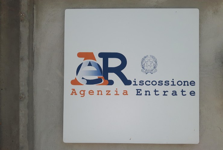Insegna Agenzia Entrate Riscossione