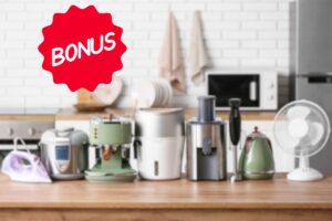 elettrodomestici su piano di lavoro e scritta bonus